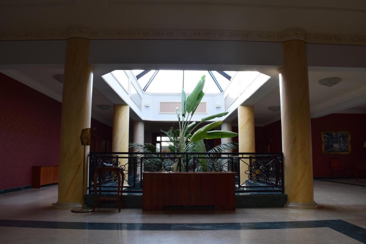 Hotel Villa Peretti Гела Экстерьер фото